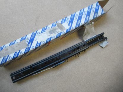 46991512 Stoelgeleiding linker voorzijde