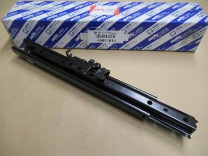 46991614 Stoelgeleiding voorzijde