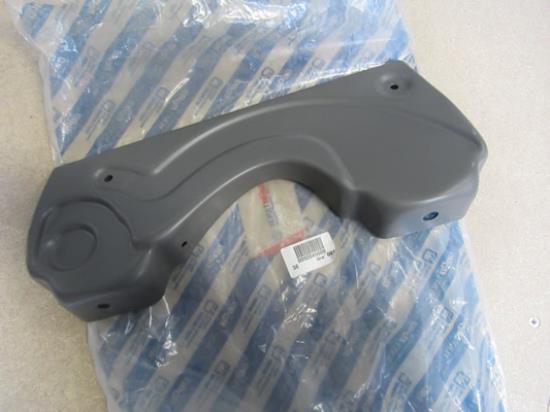 50045000 Afdekkap stoel rechter voorzijde