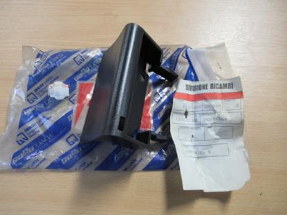 182051380 Sierstuk in sideskirt linkerzijde