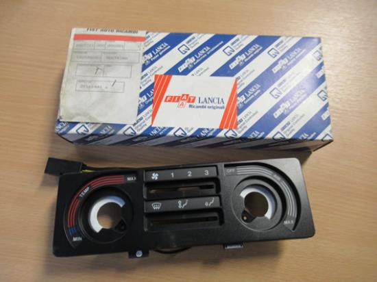 182058280 Bedieningspaneel 1.7 DS