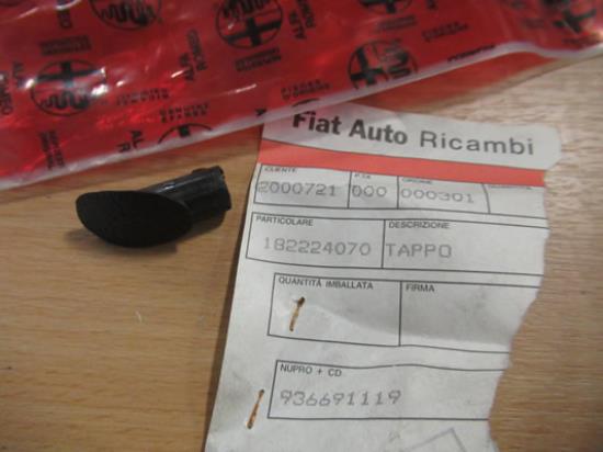 182224070 Plug deur linkerzijde