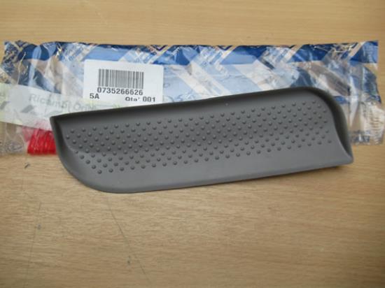 735266626 Kap antislip dashboard linkerzijde