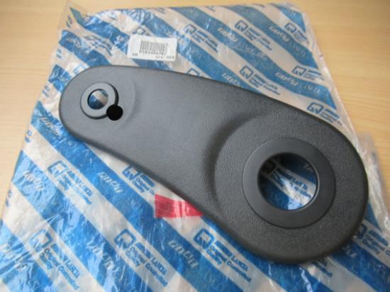 183469862 Sierstuk stoel voorzijde