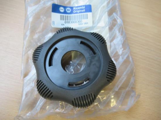 183668360 Draaiknop stoel voorzijde