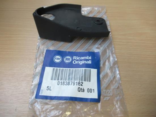 183879162 Sierstuk stoel voorzijde