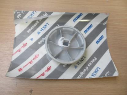 184218962 Afdekknop armsteun voorzijde