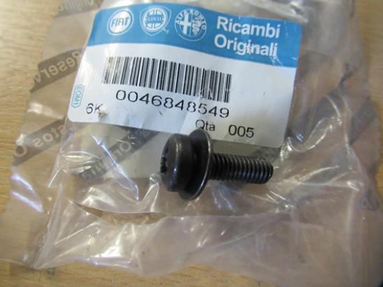 46848549 Bout M6 x 20