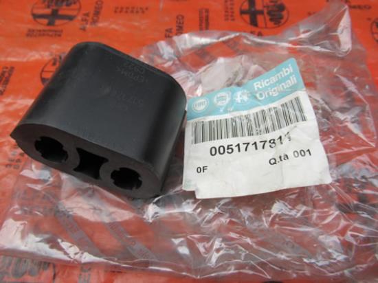 51717811 Uitlaatophangrubber