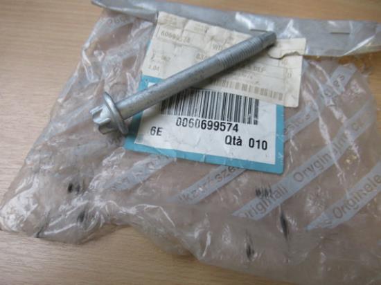 60699574 Bout M12x115