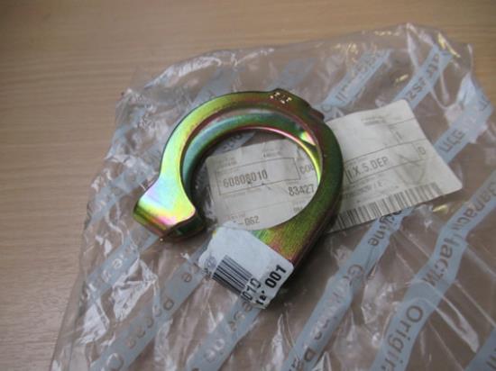 60808010 Uitlaatklem