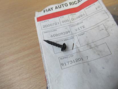 60809359 Bout bevestiging paravan