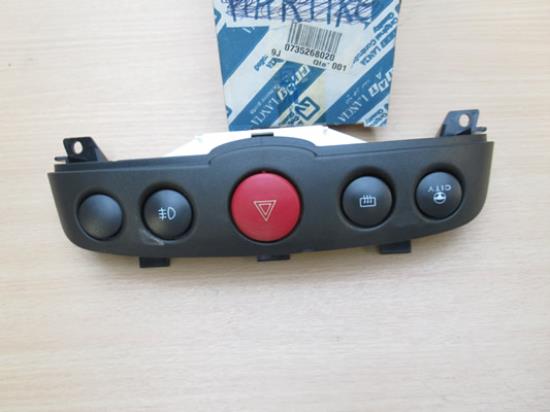 735268020 Bedieningspaneel dashboard