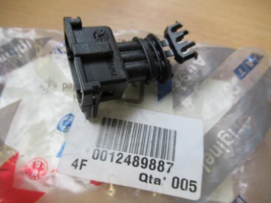 12489887 Stekker 3 polig