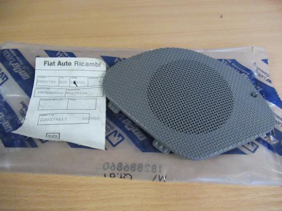 182886860 Speakerkap linkerzijde