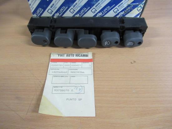 182962660 Dashboard bedieningspaneel