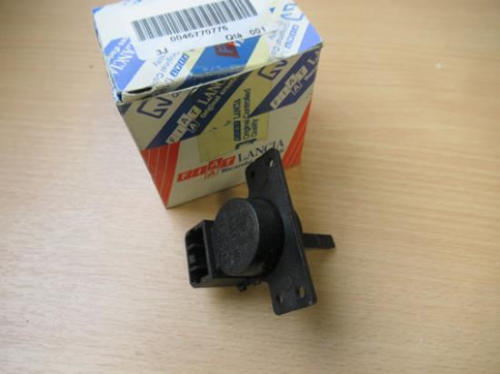 46770776 Kachel potentio bediening