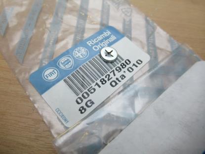 51827980 Plug voorbumper Diam 2