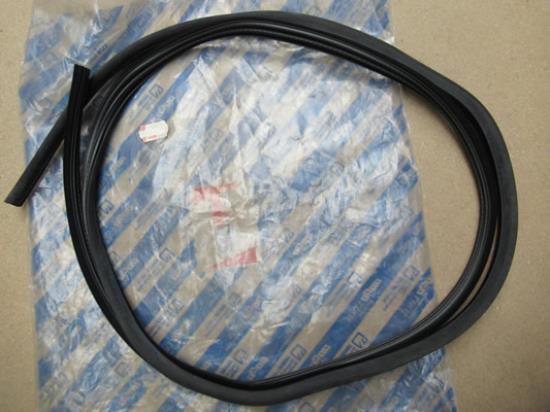 5892969 Dakraamrubber