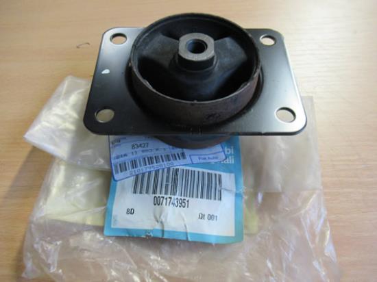 71743951 Motorsteun linkerzijde