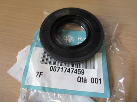 71747459 Pakking rechterzijde