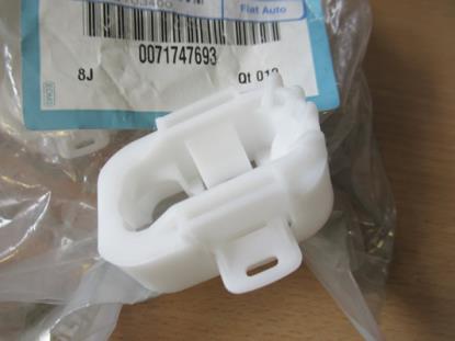 71747693 Clip pedaalhouder