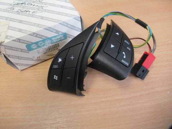 71747810 Stuurwielbediening 8 functies