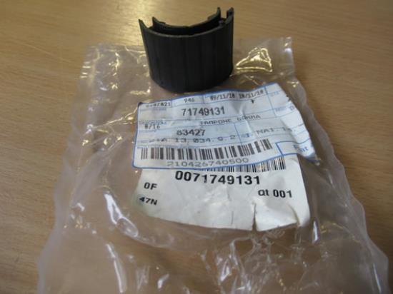 71749131 Stabilisatorstang rubber voorzijde