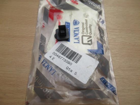 46773090 Ruitpen deur achterwand