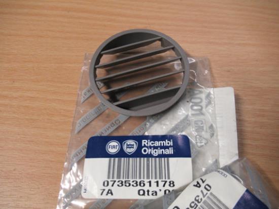 735361178 Ventilatierooster rechterzijde