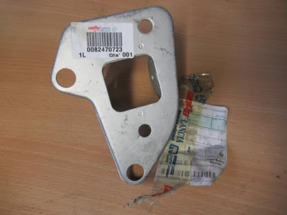 82470723 Beugel achtervering rechts