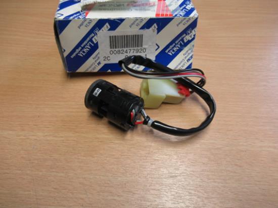 82477920 Temperatuursensor