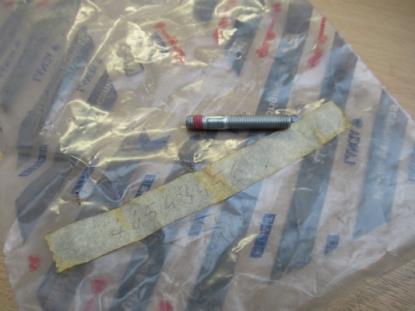 46548456 Tapeind M8x12