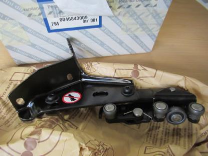 46843009 Geleiding schuifdeur linkerzijde