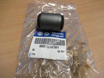 7674701 Draagarmrubber voorzijde