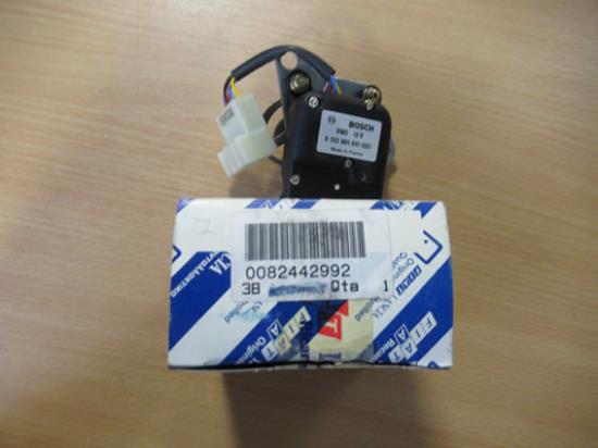 82442992 Stelmotor kachelklep