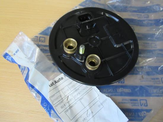 82474489 Afdekkap brandstofpomp