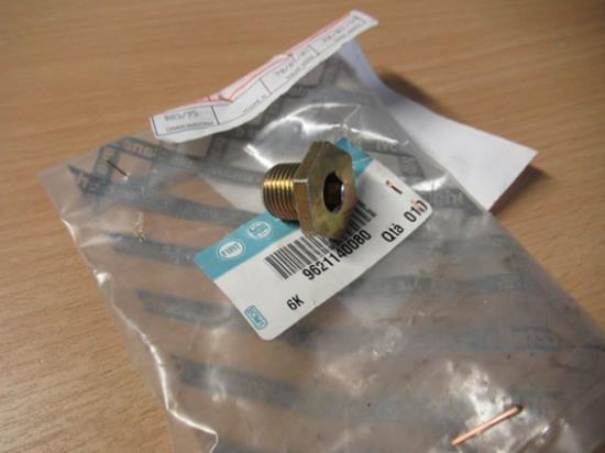 9621140080 Plug carterpan