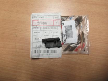 735390446 Klem voor paravan