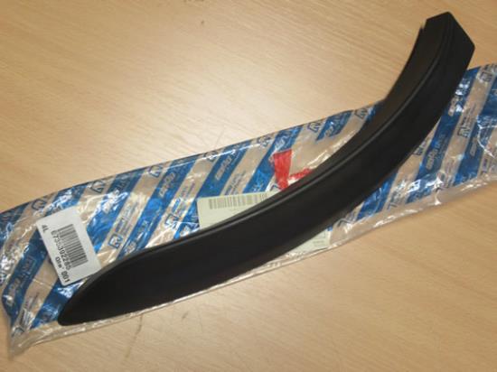 735392285 Sierstuk achterbumper links