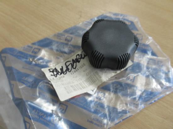 174441688 Draaiknop rugleuning stoel voorzijde