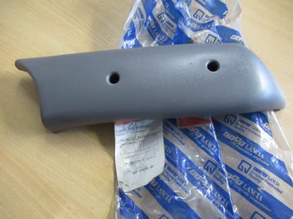 174634673 Sierstuk stoel linker voorzijde