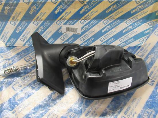 735358818 Buitenspiegel rechterzijde