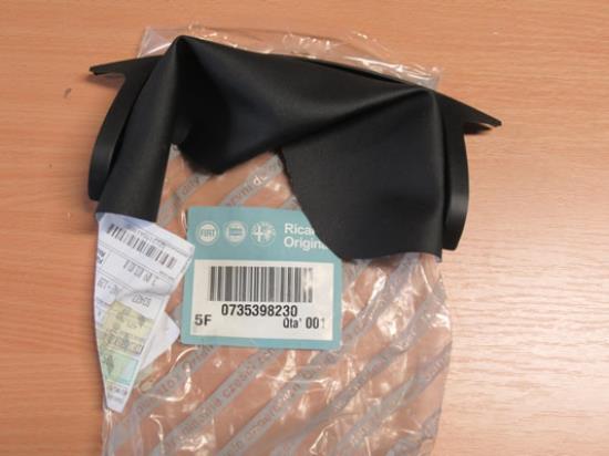 735398230 Sierstuk stuurkolom