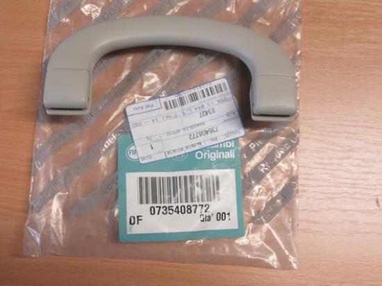 735408772 Handgreep voorzijde
