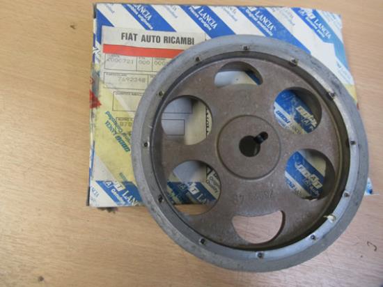 7692348 Tandwiel distributie