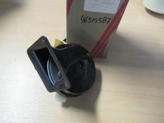 46515587 Claxon