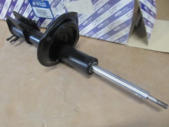 46798863 Schokdemper voorzijde