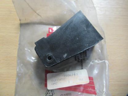 7586743 Beugel radiateur