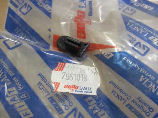 7661018 Sierstuk hoedenplank rechterzijde